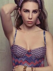 Zosia Mamet nude .
